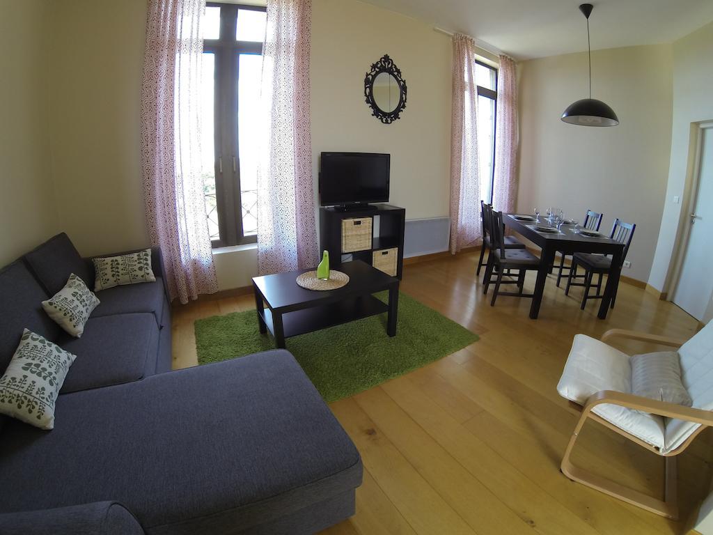 Residence Du Chateau De Begue 카죠봉 객실 사진